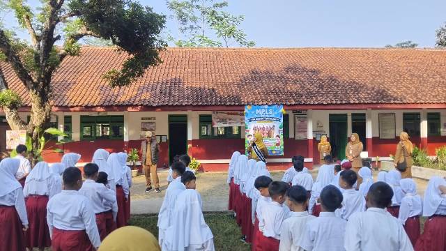 MONITORING MPLS SISWA SEKOLAH DASAR
